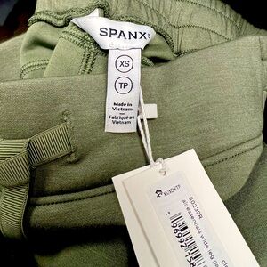 NWT spanx air essentials wide leg lounge pant XS